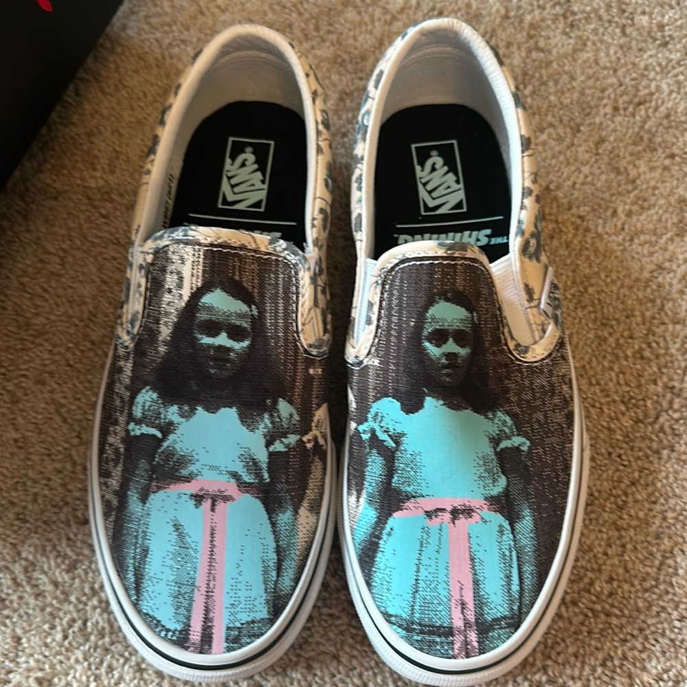 House of Terror Shining Vans sz 7.0 women’s mint condition